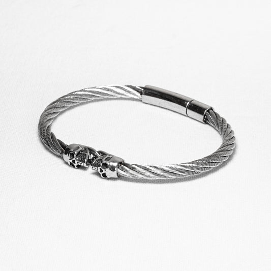Bracelete Masculino Duas Caveiras Cabo de Aço Aço Inoxidável - Monterrier