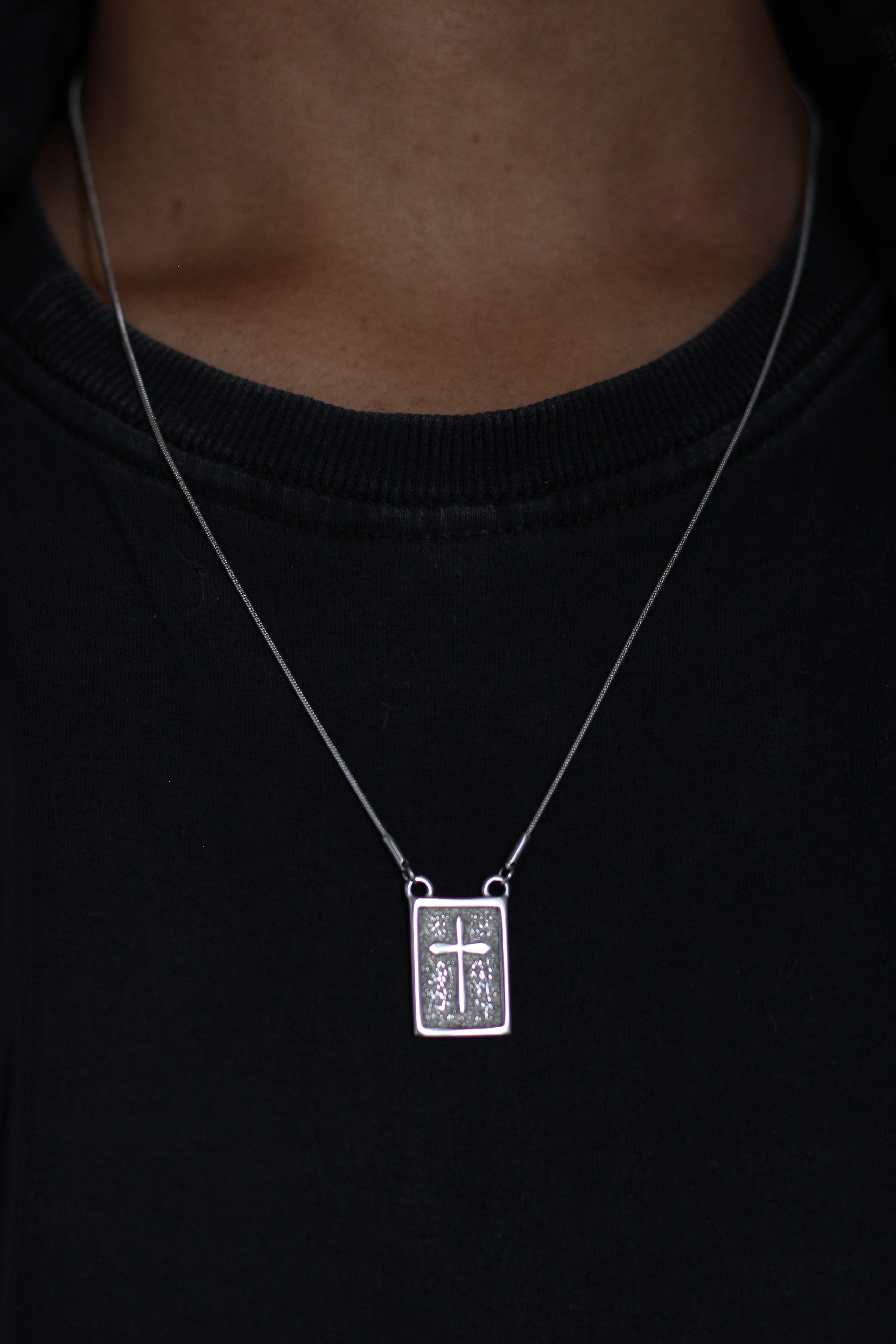 Colar Masculino Livrai-nos do Mal Aço Inoxidável 50cm - Monterrier