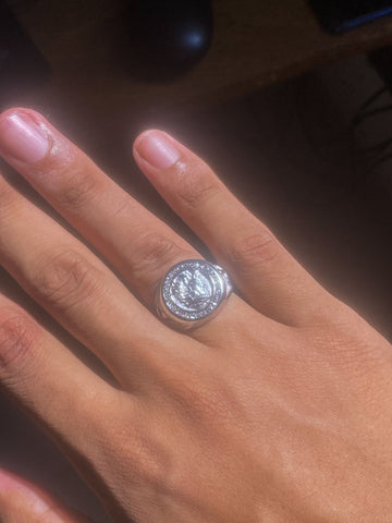 Anel Masculino Redondo Cravejado Rosto de Jesus Cristo