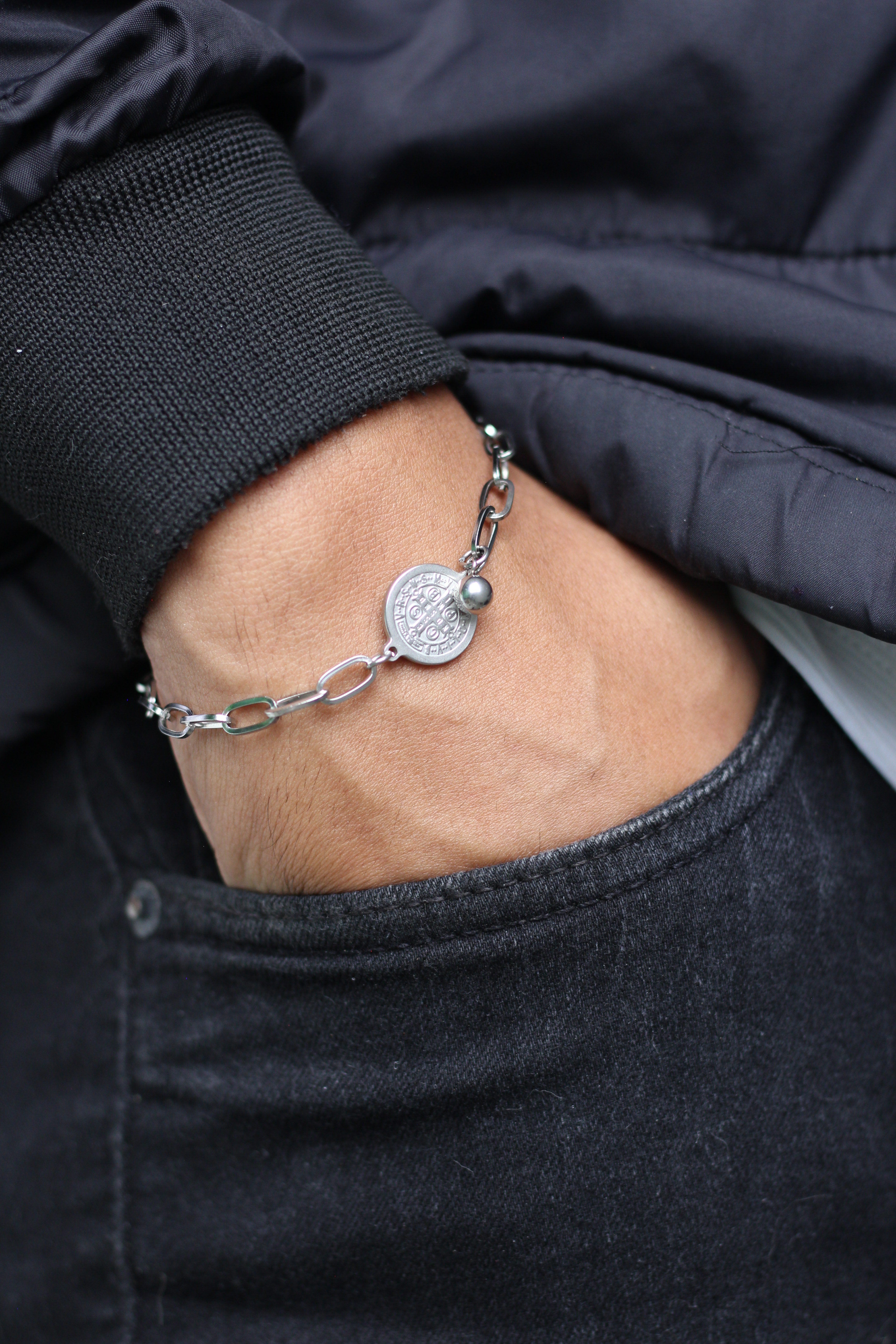 Pulseira Medalha de São Bento Ajustável - Monterrier