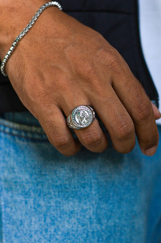 Anel Masculino Redondo Cravejado Rosto de Jesus Cristo - Monterrier