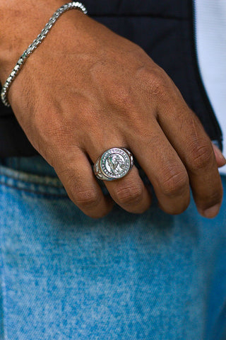 Anel Masculino Redondo Cravejado Rosto de Jesus Cristo - Monterrier