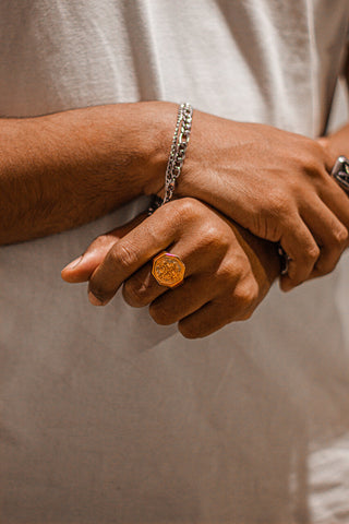 Anel Masculino Cruz Sagrada de São Bento Dourado Aço Inoxidável - Monterrier